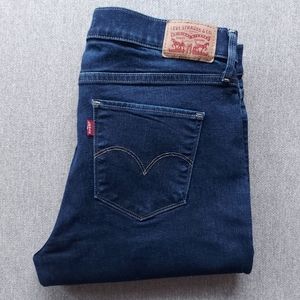 Levi's 312 Shaping Slim Jeans
